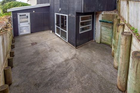 Photo of property in 40 Erlestoke Crescent, Churton Park, Wellington, 6037