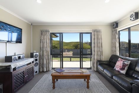 Photo of property in 3 Gina Way, Welcome Bay, Tauranga, 3112