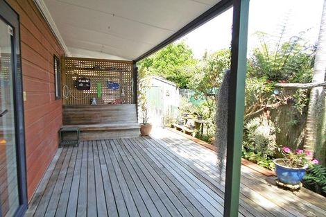 Photo of property in 2/50 Kesteven Avenue, Glendowie, Auckland, 1071