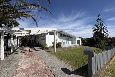 Photo of property in 12 Redwood Drive, Massey, Auckland, 0614