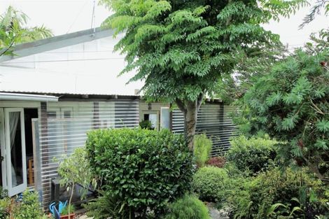 Photo of property in 2 Charles Street, Te Kamo, Whangarei, 0112