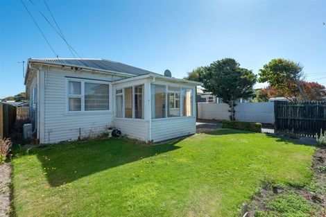 Photo of property in 172 Shaw Avenue, New Brighton, Christchurch, 8083