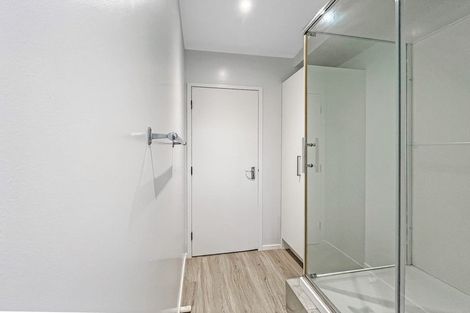 Photo of property in 2/11 Eastwood Rise, Browns Bay, Auckland, 0630