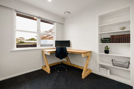 Photo of property in 121 Bryant Road, St Andrews, Hamilton, 3200