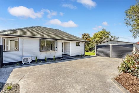 Photo of property in 152 Gayhurst Road, Dallington, Christchurch, 8061