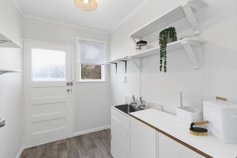 Photo of property in 180 Naenae Road, Naenae, Lower Hutt, 5011