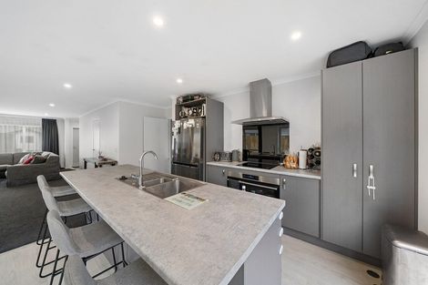 Photo of property in 7 Grovedale Square, Wainuiomata, Lower Hutt, 5014