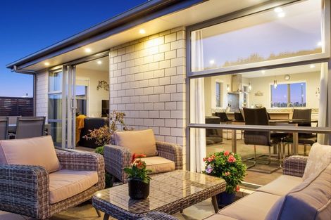 Photo of property in 39 Burford Way, Rolleston, 7615