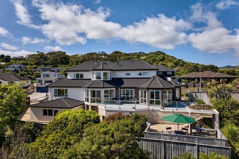 Photo of property in 4 Tombane Terrace, Papakowhai, Porirua, 5024