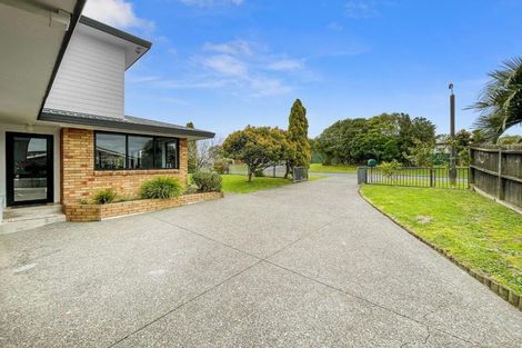 Photo of property in 5 Merlot Heights, Huapai, Kumeu, 0810