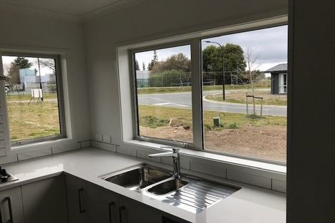 Photo of property in 4 Bastille Court, Rangatira Park, Taupo, 3330