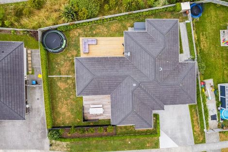 Photo of property in 12 Banks Boulevard, Whitby, Porirua, 5024