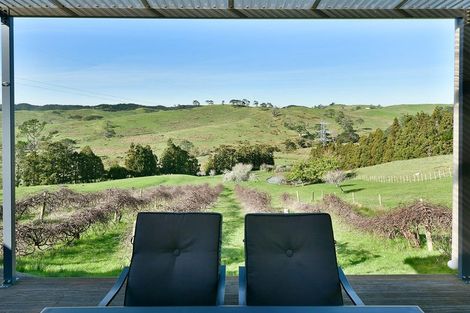 Photo of property in 128 Spur Road, Stillwater, Silverdale, 0993