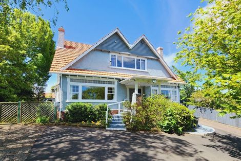 Photo of property in 151 Ruahine Street, Roslyn, Palmerston North, 4414