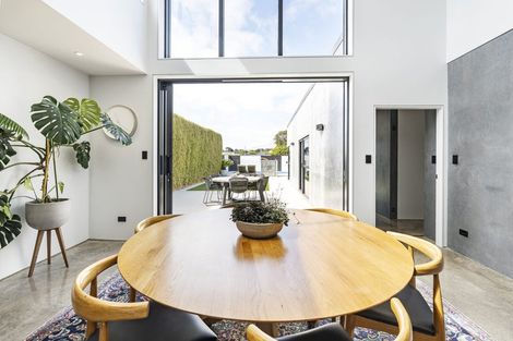 Photo of property in 4 Barriball Street, Fitzroy, New Plymouth, 4312