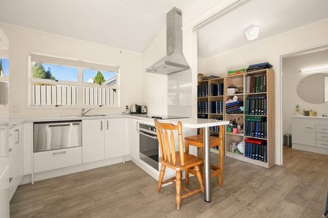 Photo of property in 86 Shakespeare Street, Leamington, Cambridge, 3432