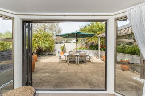 Photo of property in 39 Amante Crescent, Mairangi Bay, Auckland, 0630