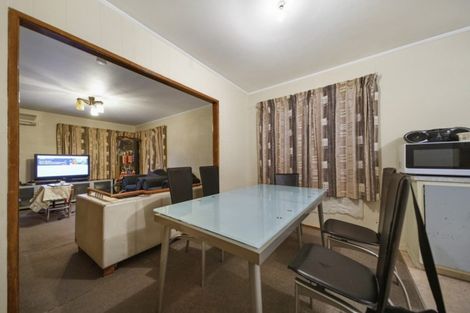 Photo of property in 198 Wordsworth Road, Manurewa, Auckland, 2102