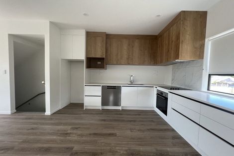 Photo of property in 1/43 Ranui Avenue, Ranui, Auckland, 0612