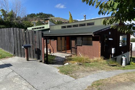 Photo of property in 16a Arawata Terrace, Fernhill, Queenstown, 9300