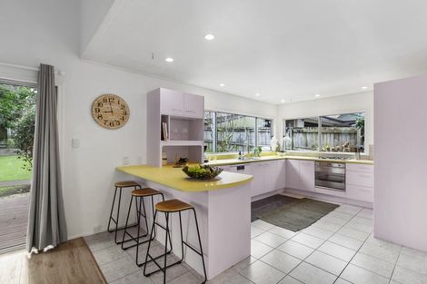 Photo of property in 8 Wiriana Place, Stanmore Bay, Whangaparaoa, 0932