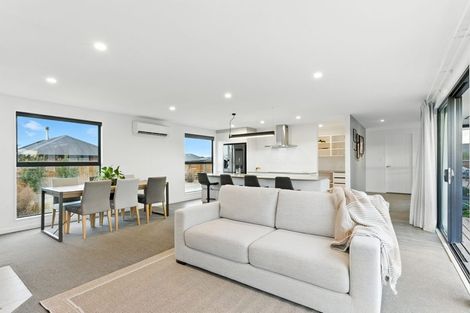 Photo of property in 33 Silver Peaks Drive, West Melton, 7618