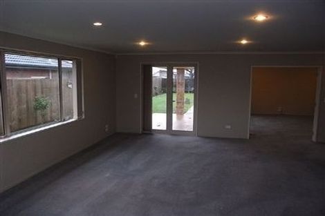 Photo of property in 10 Cunneen Place, Aidanfield, Christchurch, 8025