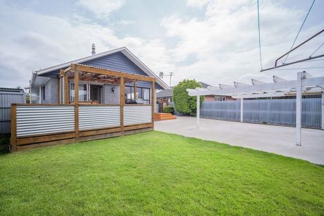 Photo of property in 31 Oriana Crescent, Hornby, Christchurch, 8042