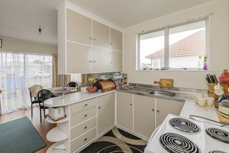 Photo of property in 4 Shamrock Street, Levin, 5510