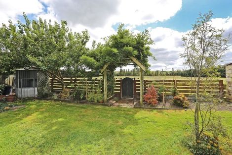 Photo of property in 2466 Takapau Road, Waipukurau, 4281