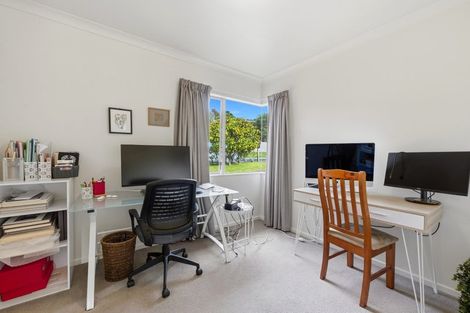 Photo of property in 19 Cabeleigh Drive, Helensville, 0800