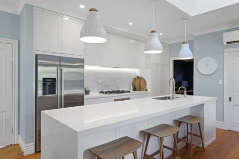 Photo of property in 33 Hardwicke Street, Sumner, Christchurch, 8081