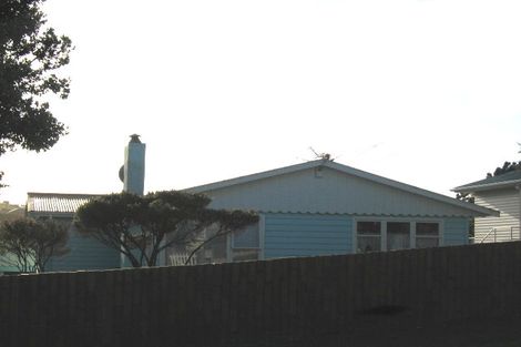 Photo of property in 103 Castor Crescent, Cannons Creek, Porirua, 5024