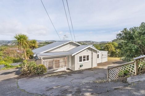 Photo of property in 107 Nevay Road, Miramar, Wellington, 6022