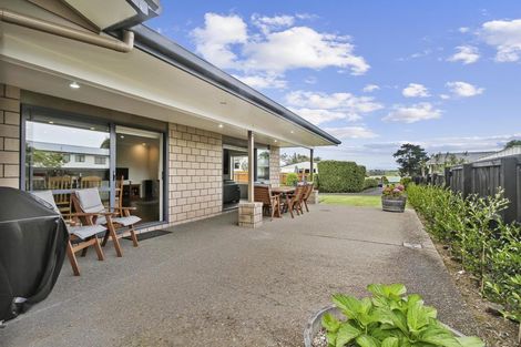 Photo of property in 7 Vela Place, Clarks Beach, 2122