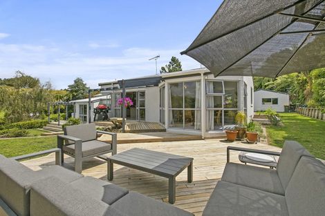 Photo of property in 379 Mangorei Road, Merrilands, New Plymouth, 4312