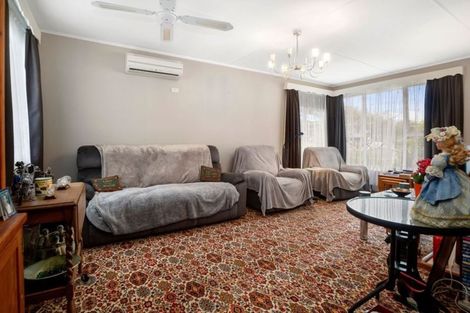 Photo of property in 38 Taylor Terrace, Tawa, Wellington, 5028