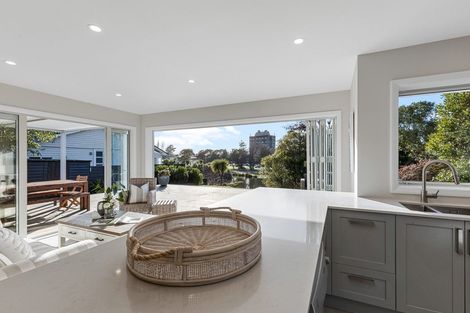 Photo of property in 107 Jickell Street, Hokowhitu, Palmerston North, 4410