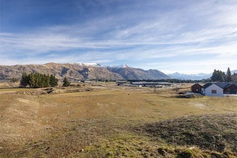 Photo of property in 16 Ranch Terrace, Wanaka, 9382