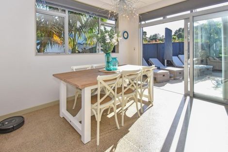 Photo of property in 12 Tuakura Way, The Gardens, Auckland, 2105