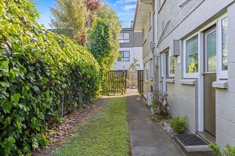 Photo of property in 2/121a Papanui Road, Merivale, Christchurch, 8014