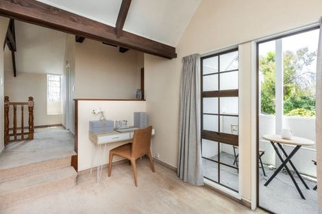 Photo of property in 2/22 Middle Road, Havelock North, 4130