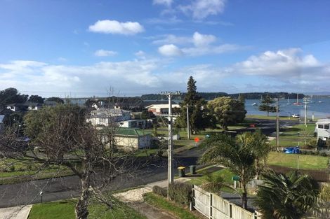 Photo of property in 11 Harbour View Road, Omokoroa, 3114