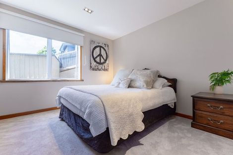 Photo of property in 32 Lorna Irene Drive, Raumati South, Paraparaumu, 5032