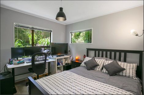 Photo of property in 76 Khandallah Road, Ngaio, Wellington, 6035