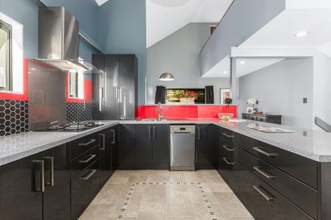 Photo of property in 6 Ensign Lane, Whitby, Porirua, 5024