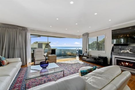 Photo of property in 24 Tiri Road, Milford, Auckland, 0620