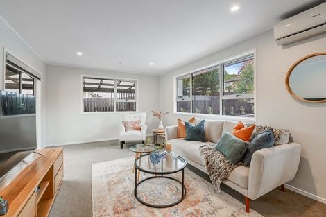 Photo of property in 113 Weatherly Road, Torbay, Auckland, 0630