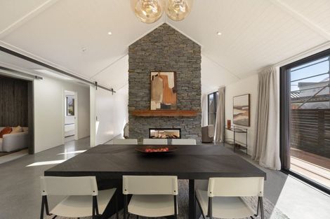 Photo of property in 28 Cunninghams Drive, Jacks Point, Queenstown, 9371