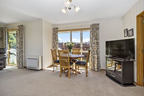 Photo of property in 3/324 Sawyers Arms Road, Bishopdale, Christchurch, 8053